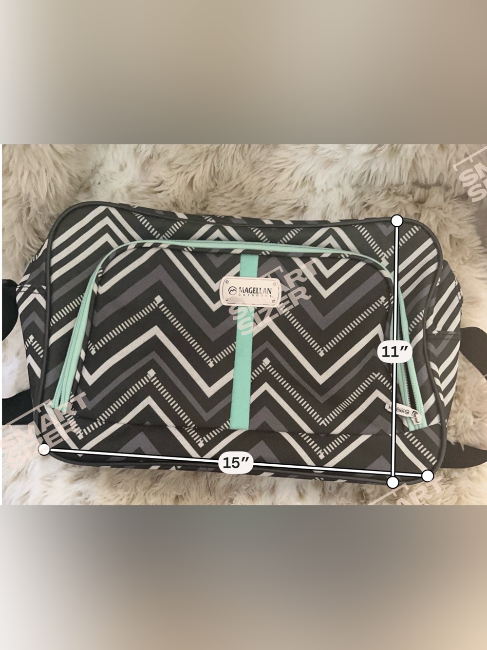 Magellan Outdoors Black & White Chevron Travel Crossbody with Mint Trim - Picture 7 of 7
